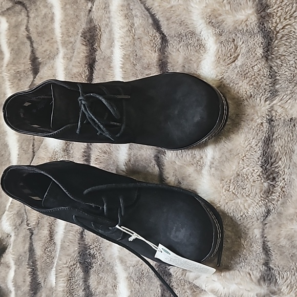 Dr Scholls Suede Wedge Bootie - Picture 4 of 6